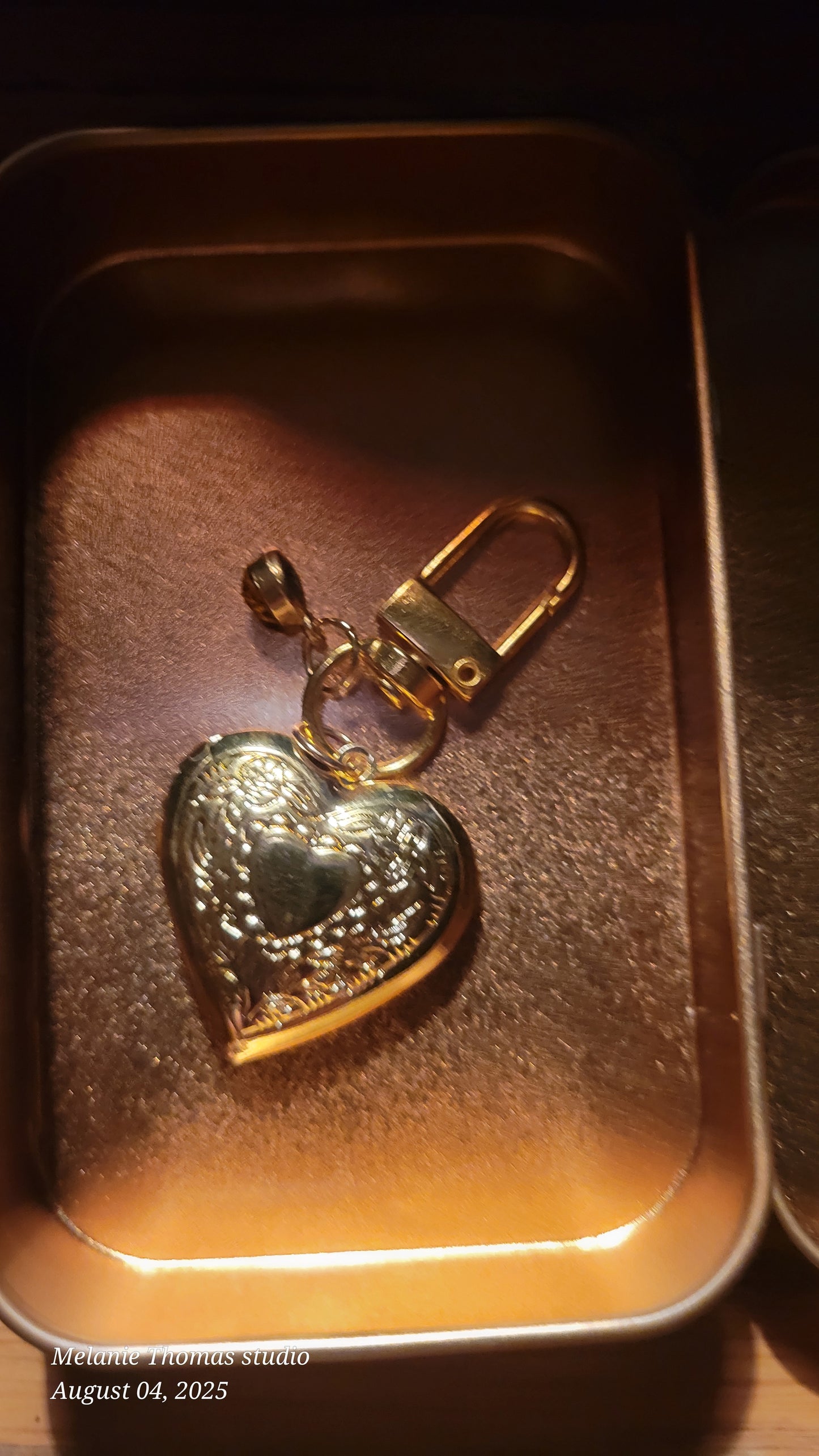 Sacred Heart Locket 18k gold plated